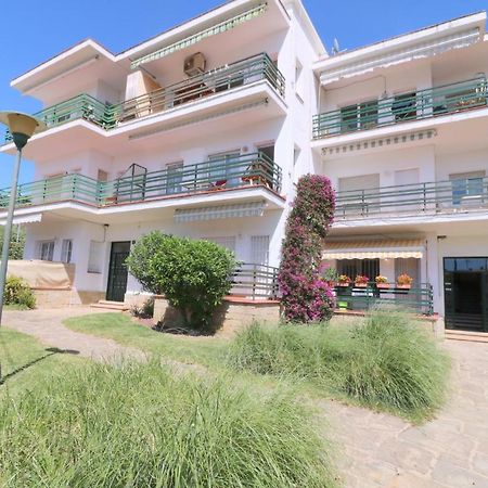Lisboa 14 Apartman Roses Kültér fotó