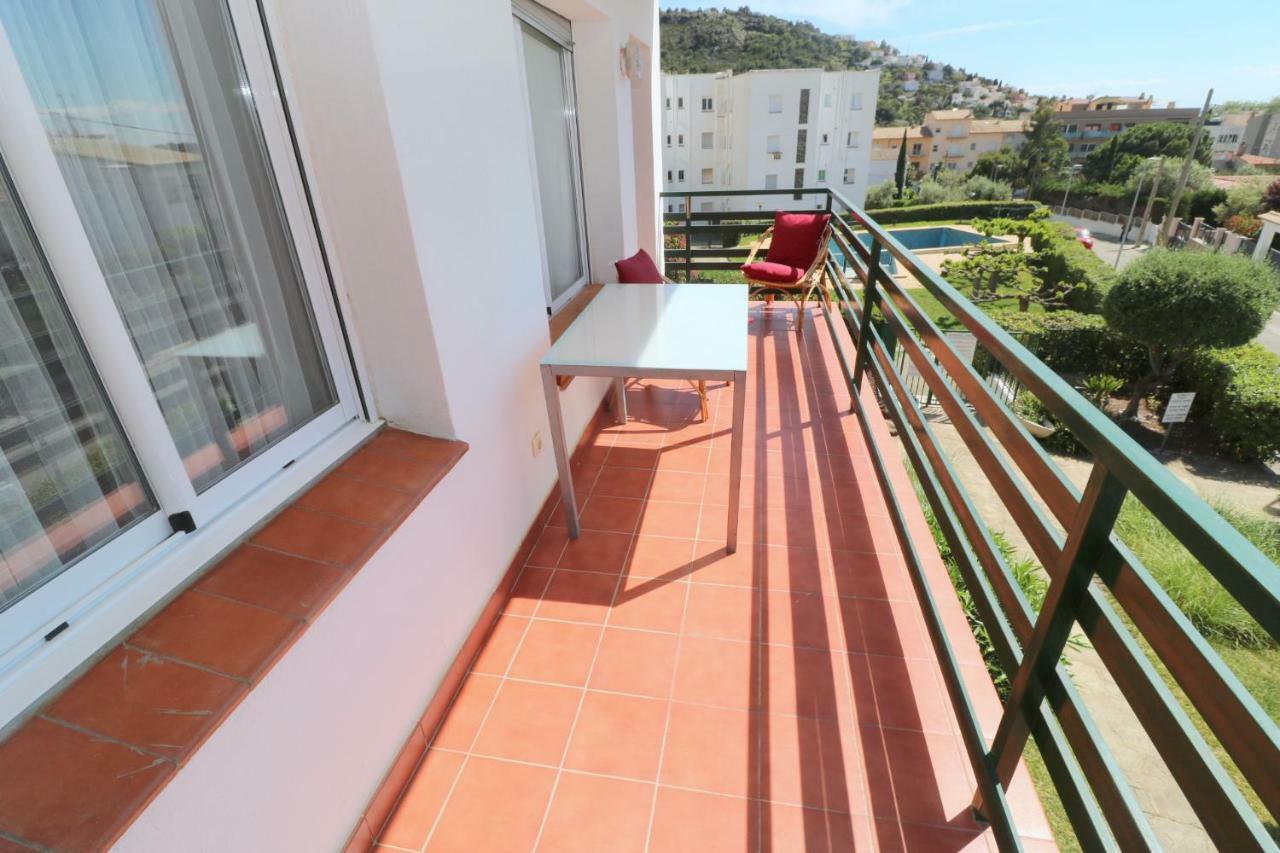 Lisboa 14 Apartman Roses Kültér fotó