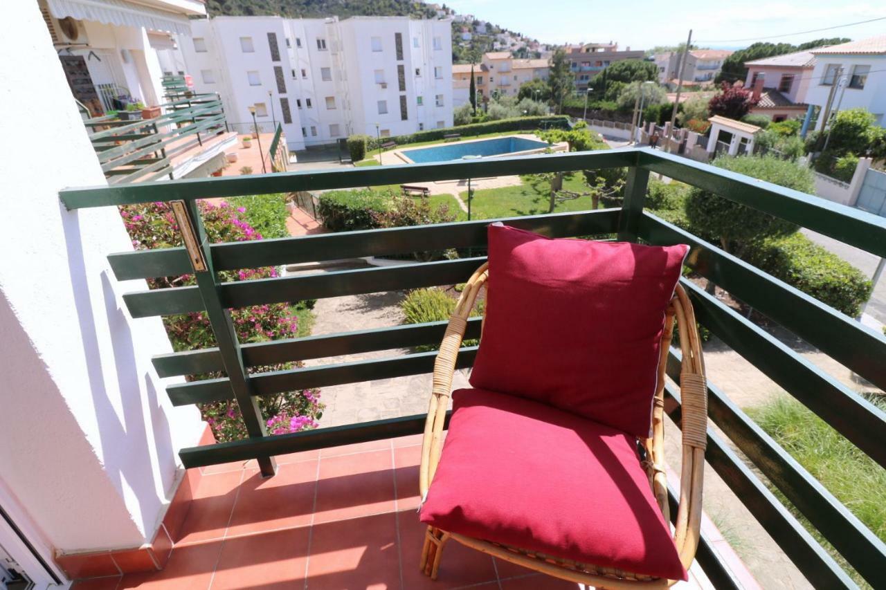 Lisboa 14 Apartman Roses Kültér fotó