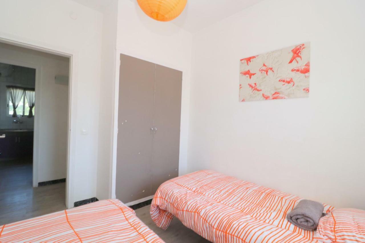 Lisboa 14 Apartman Roses Kültér fotó